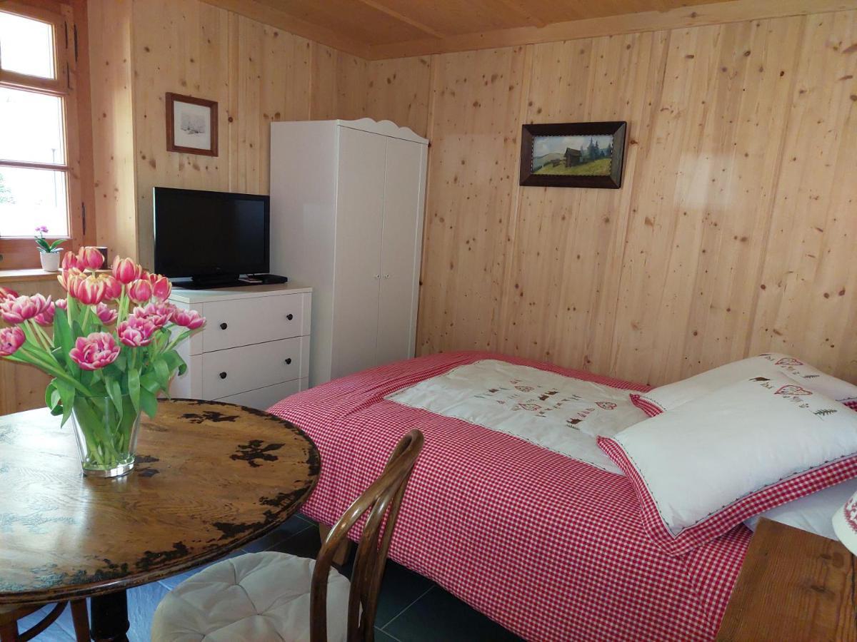Ferienwohnung Chez Pierre Praz-de-Fort Exterior foto