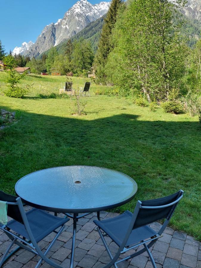 Ferienwohnung Chez Pierre Praz-de-Fort Exterior foto